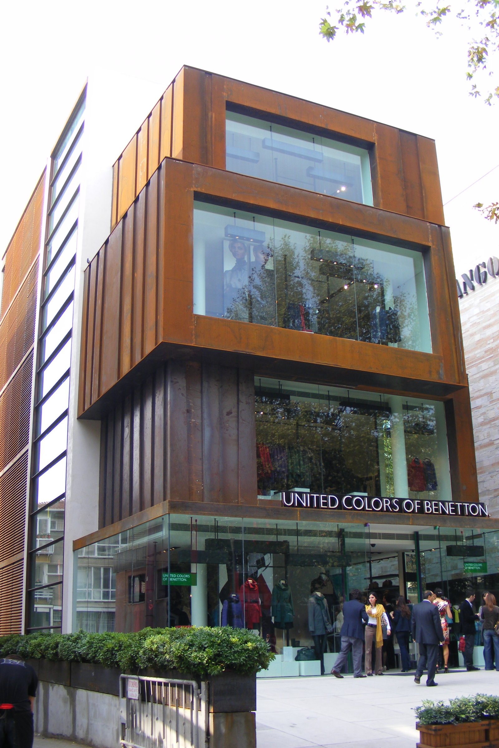 Multi-storey steel buildings